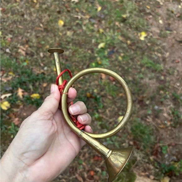 BRASS HORN VINTAGE CHRISTMAS ORNAMENT - Picture 6 of 11